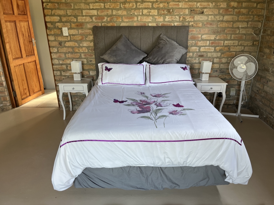 To Let 2 Bedroom Property for Rent in Pringle Bay Western Cape